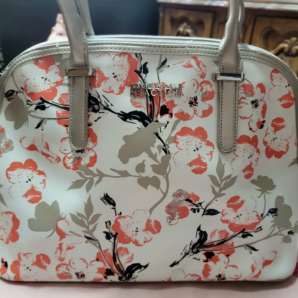 Kenneth Cole Reaction Handbag